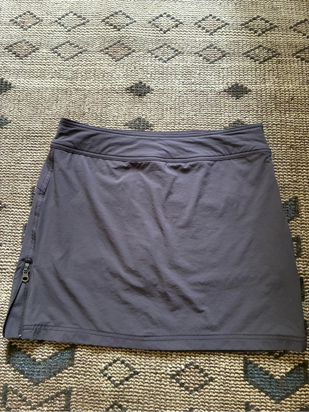 Athleta dark navy athletic skort with side zip